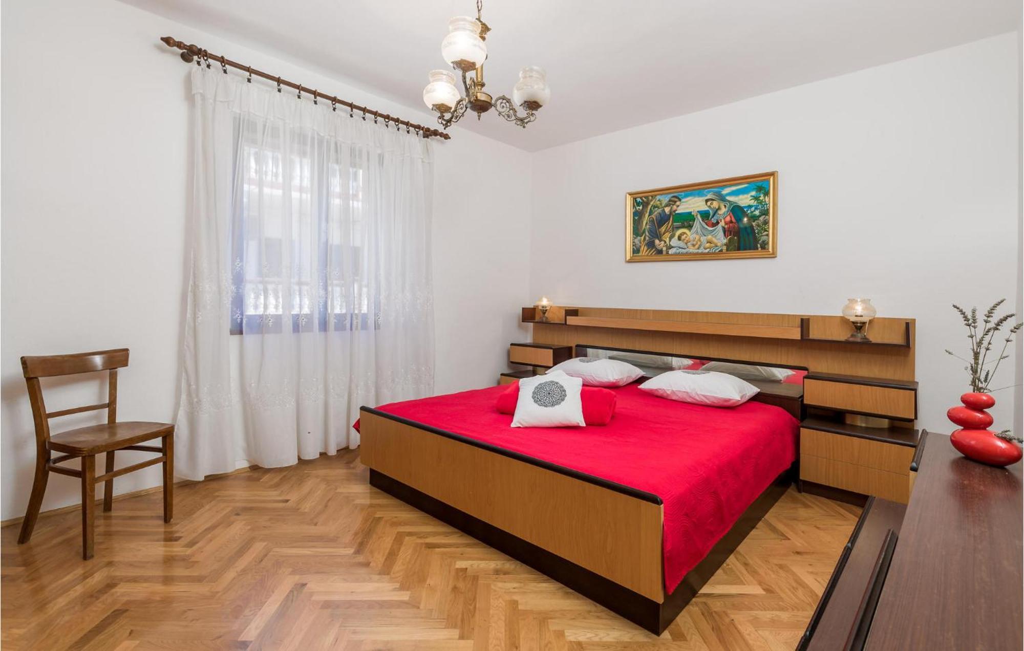 2 Bedroom Awesome Apartment In Pag Pag Town Exterior foto